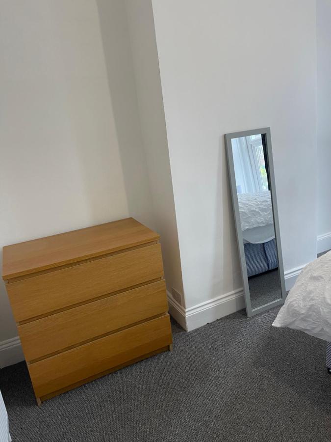 Lovely Room In Bristol 5 Extérieur photo